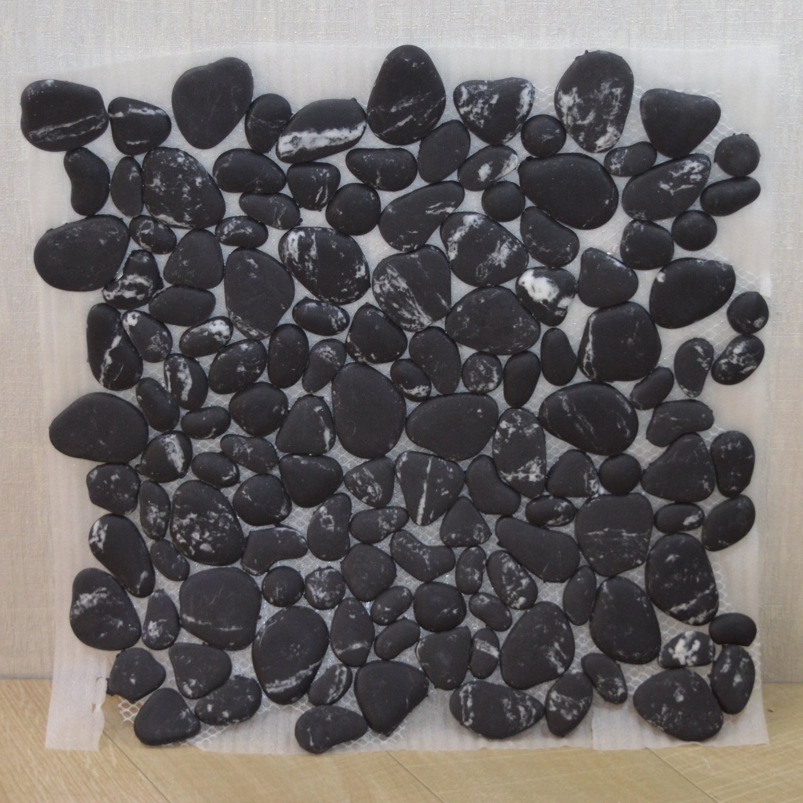 Black & White Stones Pebbles Mosaic Tiles-300*300*8mm-11sheets-1m2