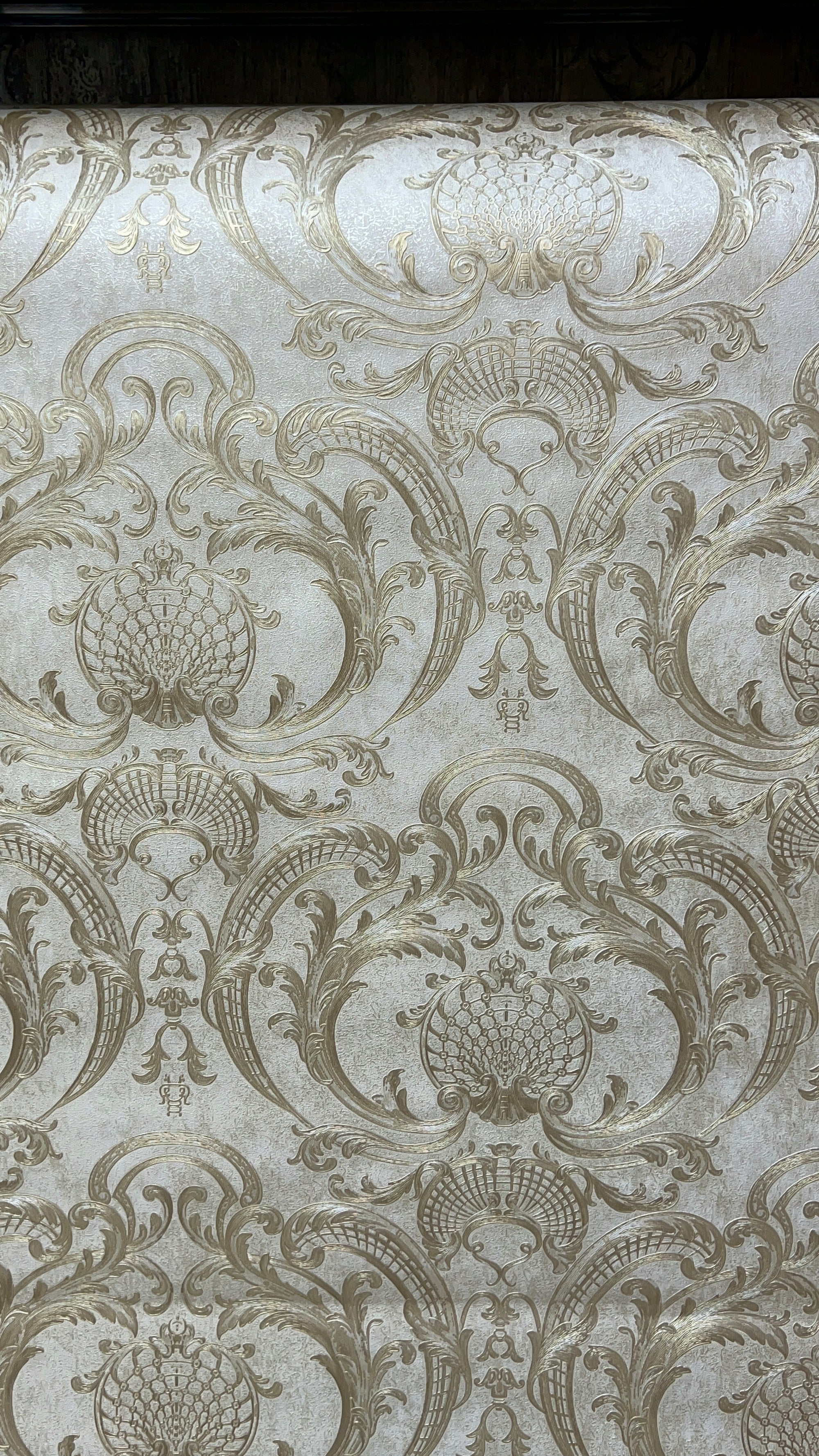 Cream & Gold Swirl Luxury Wallpapers-MC11003-15mtr Length and 1mtr